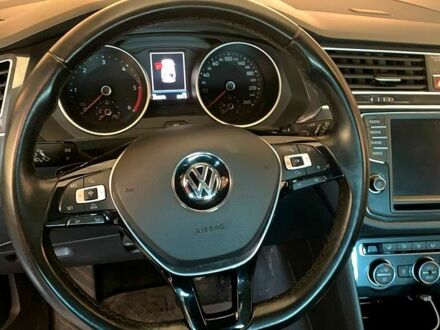 Фольксваген Тигуан 2017 в Запорожье на Automoto.ua Коричневый Фольксваген Тигуан, объемом двигателя 2 л и пробегом 240 тыс. км за 22000 $, фото 1 на Automoto.ua