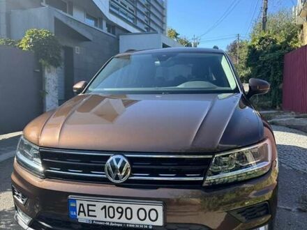 Коричневый Фольксваген Тигуан, объемом двигателя 1.97 л и пробегом 55 тыс. км за 29000 $, фото 1 на Automoto.ua