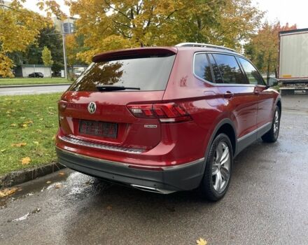 Красный Фольксваген Тигуан, объемом двигателя 2 л и пробегом 75 тыс. км за 19600 $, фото 7 на Automoto.ua