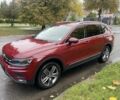 Красный Фольксваген Тигуан, объемом двигателя 2 л и пробегом 75 тыс. км за 19600 $, фото 3 на Automoto.ua