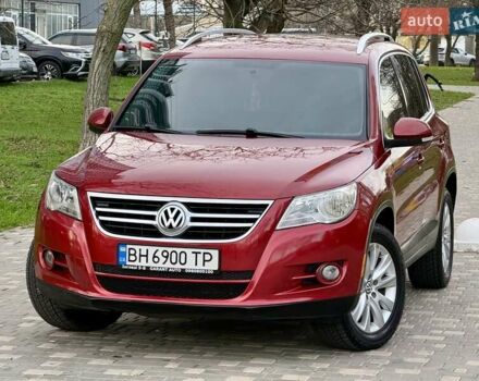 Красный Фольксваген Тигуан, объемом двигателя 2 л и пробегом 244 тыс. км за 8999 $, фото 16 на Automoto.ua