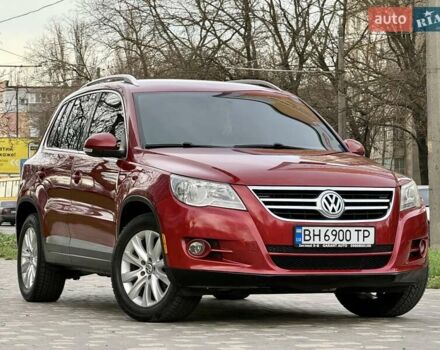 Красный Фольксваген Тигуан, объемом двигателя 2 л и пробегом 244 тыс. км за 8999 $, фото 22 на Automoto.ua