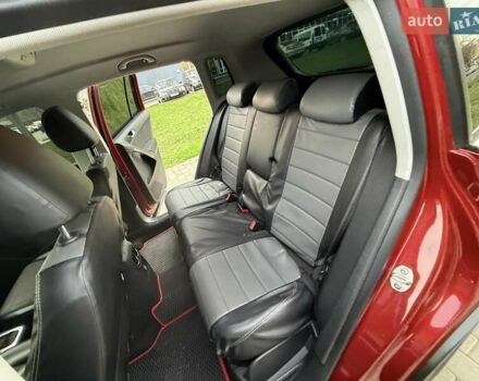 Красный Фольксваген Тигуан, объемом двигателя 2 л и пробегом 244 тыс. км за 8999 $, фото 67 на Automoto.ua