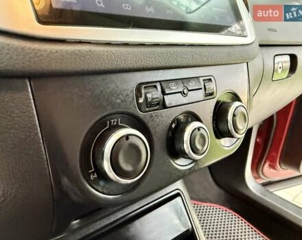 Красный Фольксваген Тигуан, объемом двигателя 2 л и пробегом 244 тыс. км за 8999 $, фото 75 на Automoto.ua