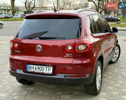 Красный Фольксваген Тигуан, объемом двигателя 2 л и пробегом 244 тыс. км за 8999 $, фото 18 на Automoto.ua
