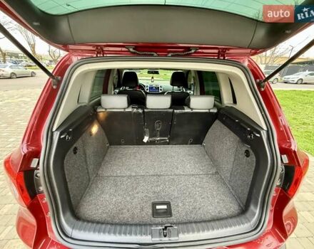 Красный Фольксваген Тигуан, объемом двигателя 2 л и пробегом 244 тыс. км за 8999 $, фото 59 на Automoto.ua