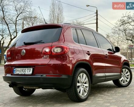Красный Фольксваген Тигуан, объемом двигателя 2 л и пробегом 244 тыс. км за 8999 $, фото 17 на Automoto.ua