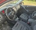 Червоний Фольксваген Тігуан, об'ємом двигуна 2 л та пробігом 212 тис. км за 6999 $, фото 6 на Automoto.ua