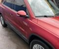 Красный Фольксваген Тигуан, объемом двигателя 1.98 л и пробегом 215 тыс. км за 10500 $, фото 4 на Automoto.ua