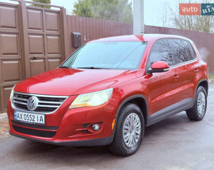 Червоний Фольксваген Тігуан, об'ємом двигуна 1.98 л та пробігом 218 тис. км за 8999 $, фото 5 на Automoto.ua