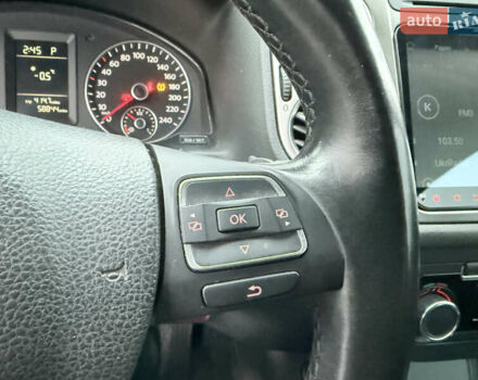 Червоний Фольксваген Тігуан, об'ємом двигуна 1.98 л та пробігом 218 тис. км за 8999 $, фото 41 на Automoto.ua