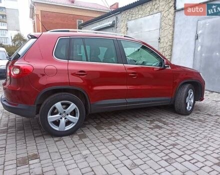 Красный Фольксваген Тигуан, объемом двигателя 1.98 л и пробегом 270 тыс. км за 9000 $, фото 8 на Automoto.ua