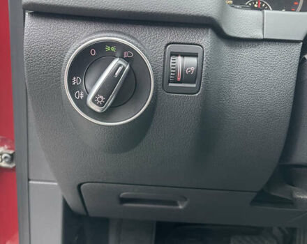 Червоний Фольксваген Тігуан, об'ємом двигуна 2 л та пробігом 232 тис. км за 10900 $, фото 14 на Automoto.ua