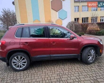 Красный Фольксваген Тигуан, объемом двигателя 1.98 л и пробегом 196 тыс. км за 9500 $, фото 4 на Automoto.ua