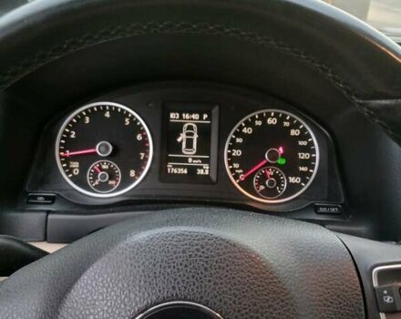 Красный Фольксваген Тигуан, объемом двигателя 2 л и пробегом 173 тыс. км за 12200 $, фото 10 на Automoto.ua