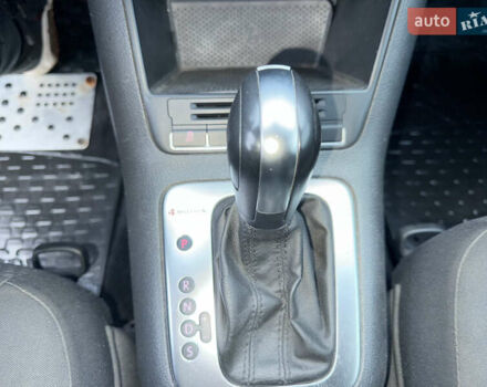 Червоний Фольксваген Тігуан, об'ємом двигуна 1.98 л та пробігом 218 тис. км за 8999 $, фото 40 на Automoto.ua