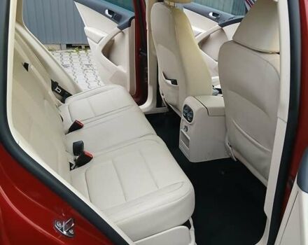 Красный Фольксваген Тигуан, объемом двигателя 2 л и пробегом 173 тыс. км за 12200 $, фото 15 на Automoto.ua