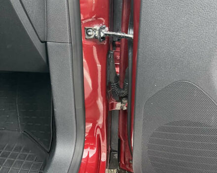 Червоний Фольксваген Тігуан, об'ємом двигуна 2 л та пробігом 232 тис. км за 10900 $, фото 29 на Automoto.ua