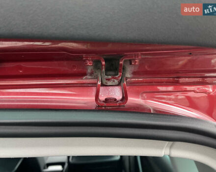 Червоний Фольксваген Тігуан, об'ємом двигуна 2 л та пробігом 232 тис. км за 10900 $, фото 25 на Automoto.ua