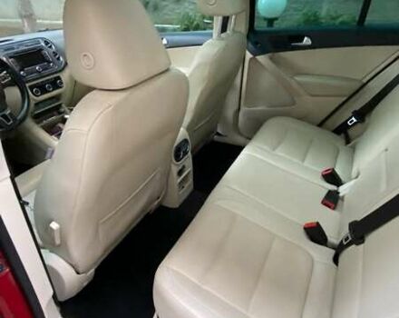 Красный Фольксваген Тигуан, объемом двигателя 1.98 л и пробегом 265 тыс. км за 10500 $, фото 9 на Automoto.ua