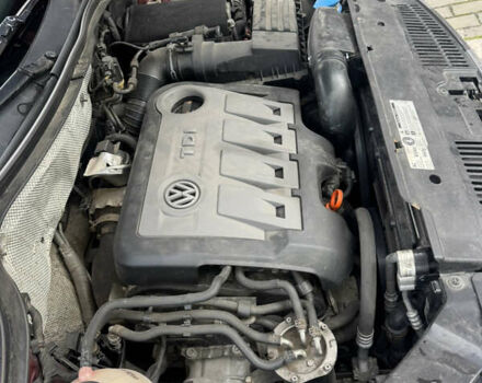 Красный Фольксваген Тигуан, объемом двигателя 1.97 л и пробегом 205 тыс. км за 12500 $, фото 10 на Automoto.ua