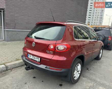 Красный Фольксваген Тигуан, объемом двигателя 1.97 л и пробегом 205 тыс. км за 12500 $, фото 5 на Automoto.ua