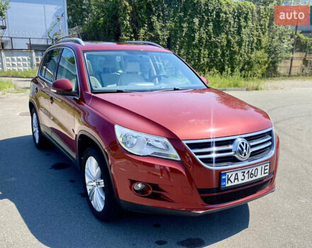 Красный Фольксваген Тигуан, объемом двигателя 1.98 л и пробегом 270 тыс. км за 10800 $, фото 5 на Automoto.ua
