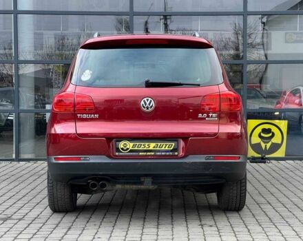 Червоний Фольксваген Тігуан, об'ємом двигуна 2 л та пробігом 120 тис. км за 11800 $, фото 5 на Automoto.ua
