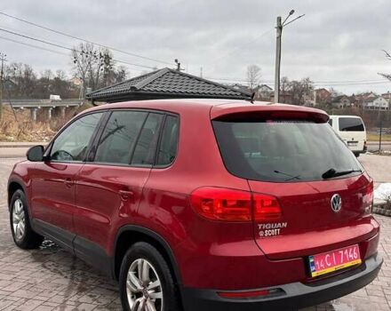 Красный Фольксваген Тигуан, объемом двигателя 2 л и пробегом 198 тыс. км за 8999 $, фото 4 на Automoto.ua