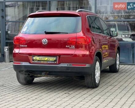 Красный Фольксваген Тигуан, объемом двигателя 1.98 л и пробегом 120 тыс. км за 11800 $, фото 6 на Automoto.ua