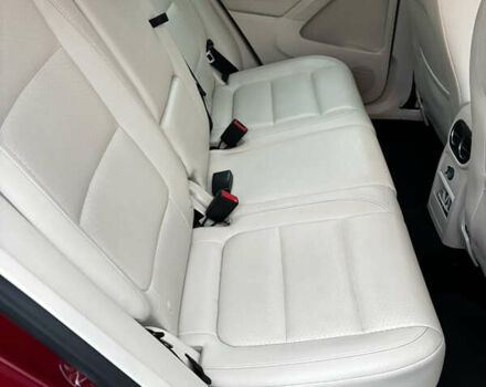 Красный Фольксваген Тигуан, объемом двигателя 1.98 л и пробегом 224 тыс. км за 11500 $, фото 9 на Automoto.ua