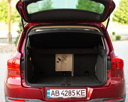 Красный Фольксваген Тигуан, объемом двигателя 1.98 л и пробегом 159 тыс. км за 13300 $, фото 8 на Automoto.ua