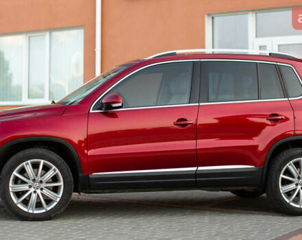 Красный Фольксваген Тигуан, объемом двигателя 1.98 л и пробегом 159 тыс. км за 13300 $, фото 10 на Automoto.ua