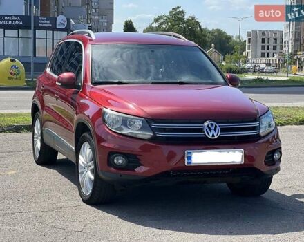 Червоний Фольксваген Тігуан, об'ємом двигуна 2 л та пробігом 91 тис. км за 13500 $, фото 2 на Automoto.ua