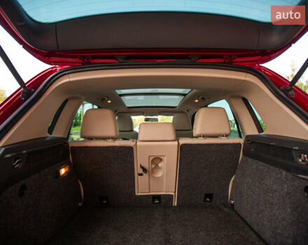 Красный Фольксваген Тигуан, объемом двигателя 1.98 л и пробегом 159 тыс. км за 13300 $, фото 27 на Automoto.ua