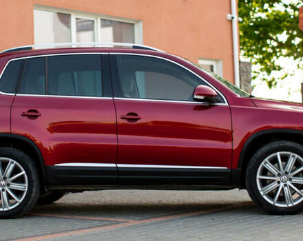 Красный Фольксваген Тигуан, объемом двигателя 1.98 л и пробегом 159 тыс. км за 13300 $, фото 6 на Automoto.ua