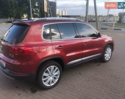 Красный Фольксваген Тигуан, объемом двигателя 2 л и пробегом 177 тыс. км за 12700 $, фото 8 на Automoto.ua