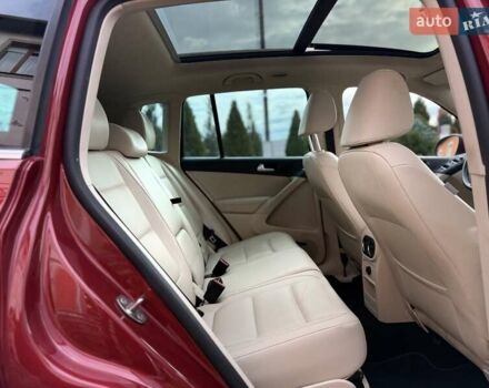 Красный Фольксваген Тигуан, объемом двигателя 1.98 л и пробегом 181 тыс. км за 13499 $, фото 76 на Automoto.ua