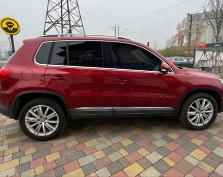 Красный Фольксваген Тигуан, объемом двигателя 2 л и пробегом 231 тыс. км за 12999 $, фото 7 на Automoto.ua