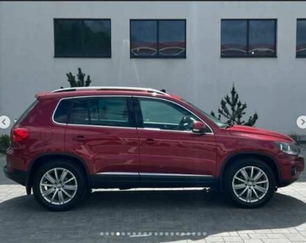 Красный Фольксваген Тигуан, объемом двигателя 2 л и пробегом 205 тыс. км за 12000 $, фото 3 на Automoto.ua