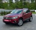 Красный Фольксваген Тигуан, объемом двигателя 2 л и пробегом 205 тыс. км за 12000 $, фото 9 на Automoto.ua