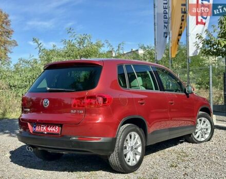 Красный Фольксваген Тигуан, объемом двигателя 2 л и пробегом 236 тыс. км за 12550 $, фото 29 на Automoto.ua