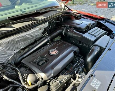 Красный Фольксваген Тигуан, объемом двигателя 2 л и пробегом 236 тыс. км за 12550 $, фото 61 на Automoto.ua