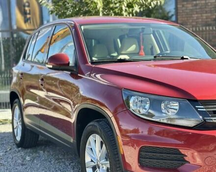 Красный Фольксваген Тигуан, объемом двигателя 2 л и пробегом 236 тыс. км за 12550 $, фото 2 на Automoto.ua