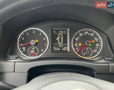 Червоний Фольксваген Тігуан, об'ємом двигуна 2 л та пробігом 142 тис. км за 7900 $, фото 14 на Automoto.ua