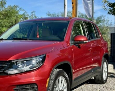 Красный Фольксваген Тигуан, объемом двигателя 2 л и пробегом 236 тыс. км за 12550 $, фото 10 на Automoto.ua