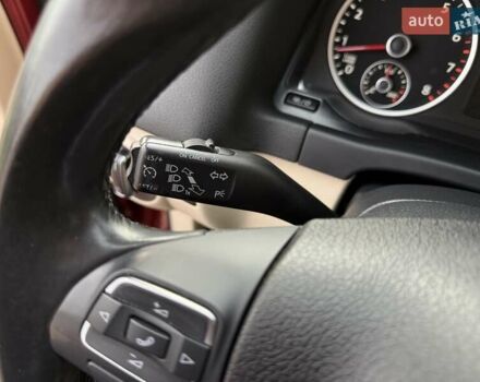 Красный Фольксваген Тигуан, объемом двигателя 1.98 л и пробегом 181 тыс. км за 13499 $, фото 52 на Automoto.ua