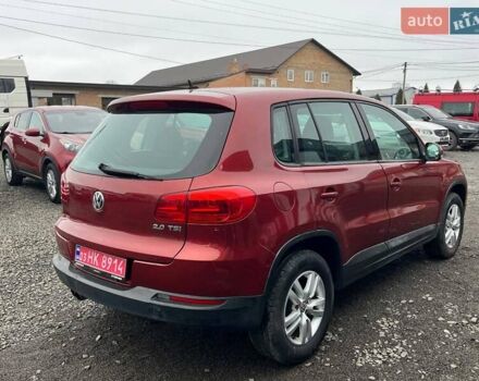 Червоний Фольксваген Тігуан, об'ємом двигуна 2 л та пробігом 142 тис. км за 7900 $, фото 8 на Automoto.ua