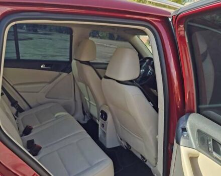 Красный Фольксваген Тигуан, объемом двигателя 1.98 л и пробегом 161 тыс. км за 14900 $, фото 1 на Automoto.ua