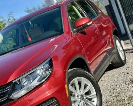 Красный Фольксваген Тигуан, объемом двигателя 2 л и пробегом 236 тыс. км за 12550 $, фото 19 на Automoto.ua